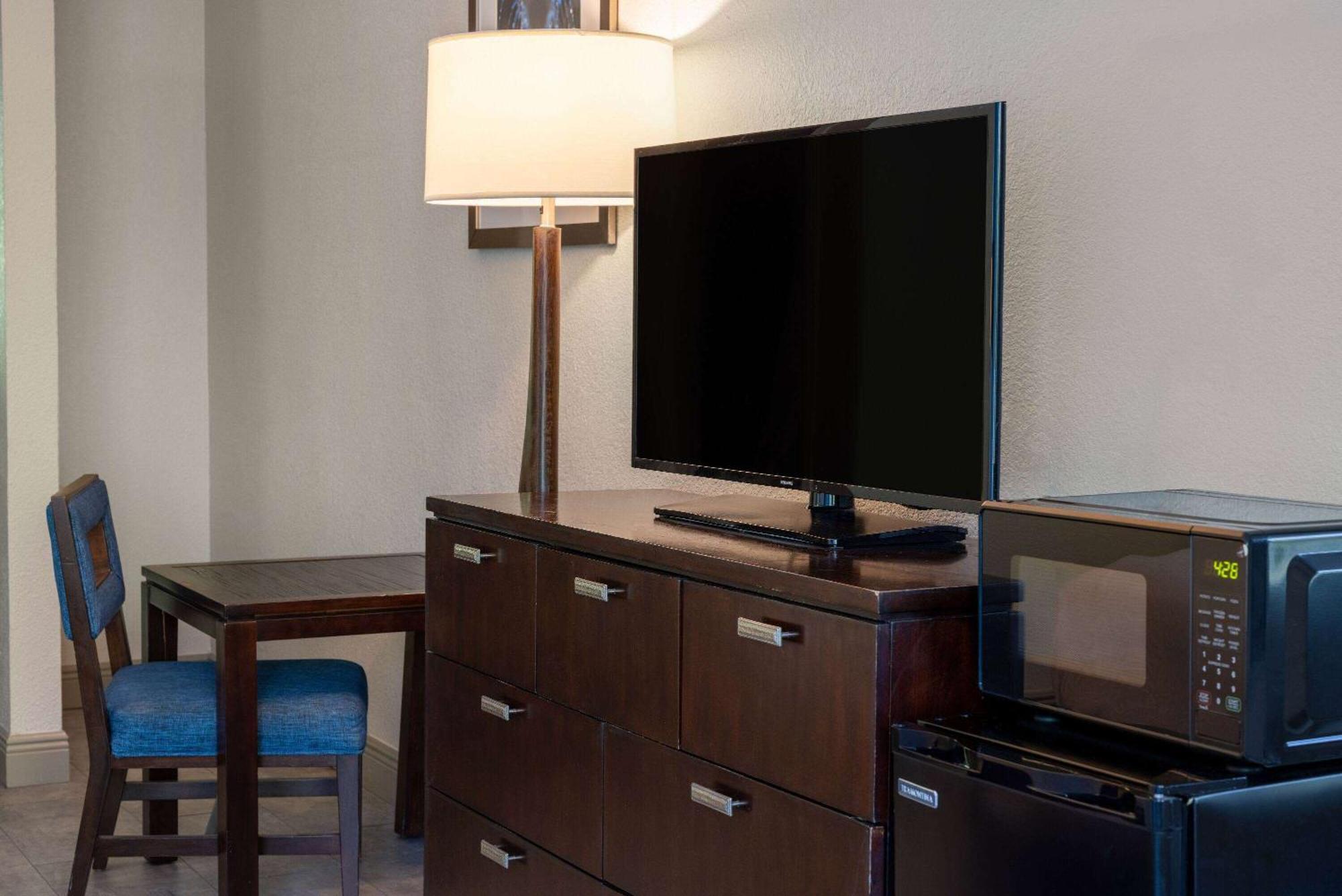 Travelodge By Wyndham Kingsland Ga Buitenkant foto