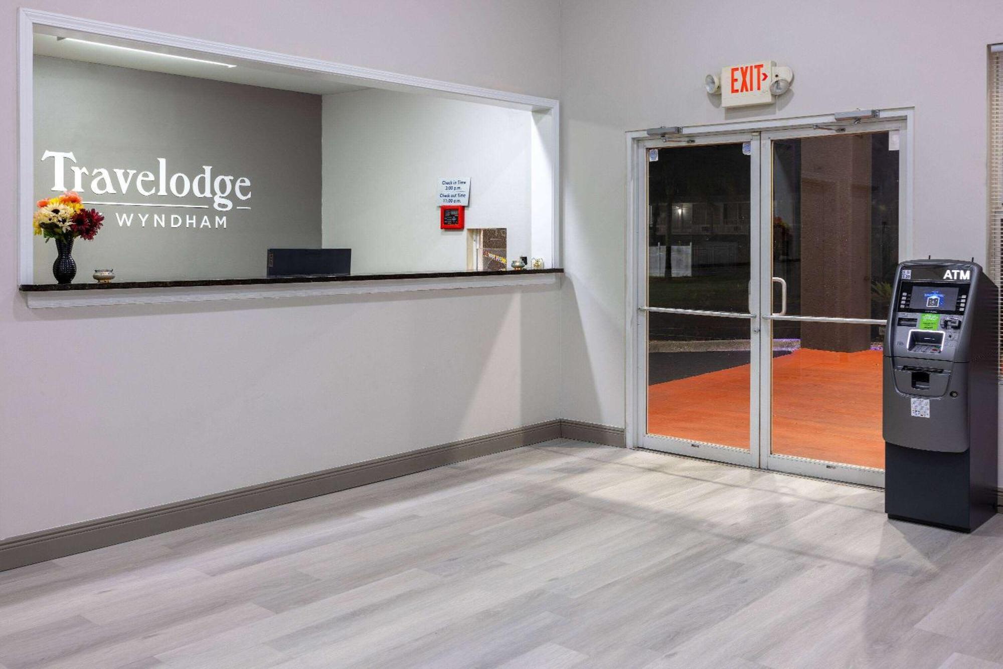 Travelodge By Wyndham Kingsland Ga Buitenkant foto