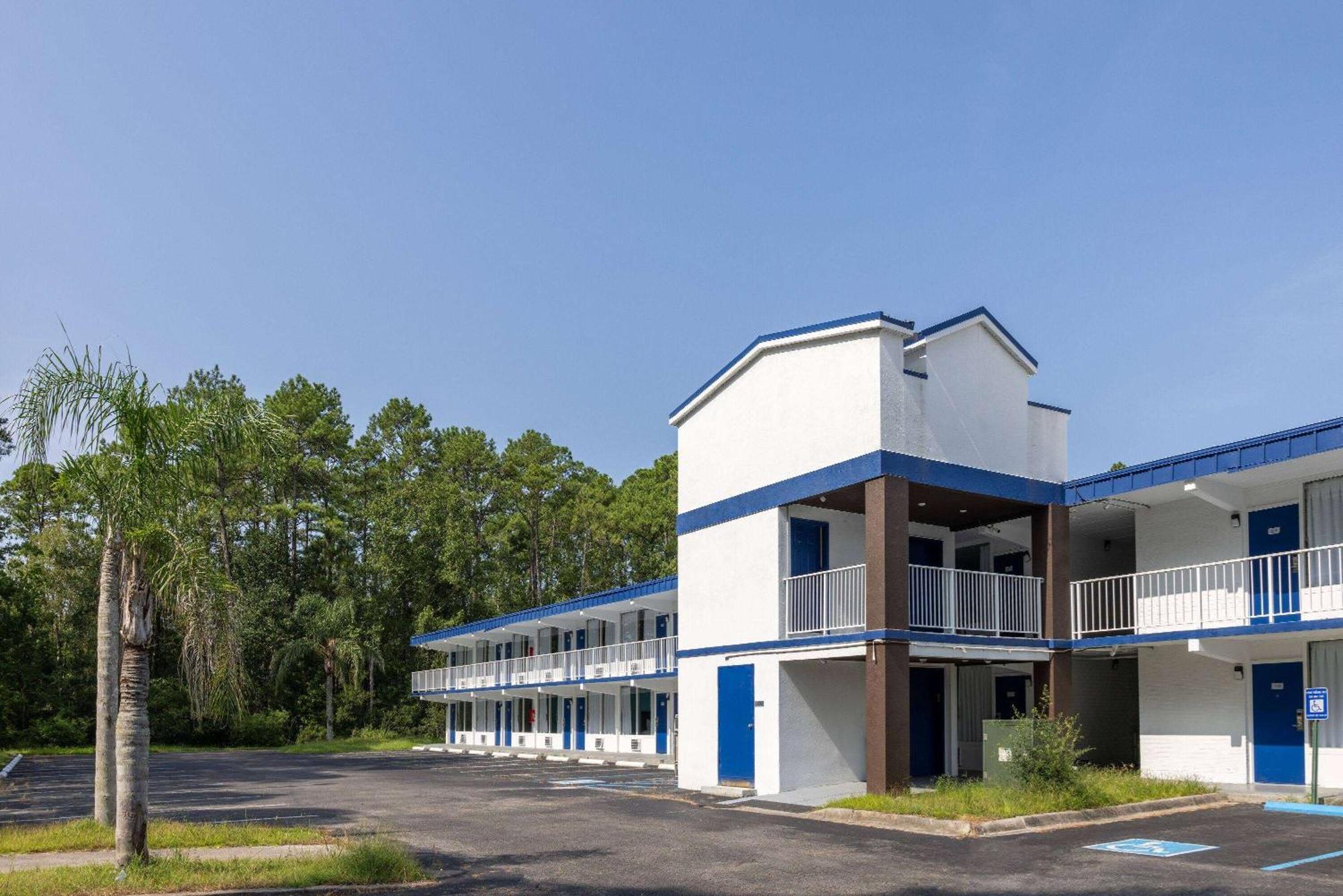Travelodge By Wyndham Kingsland Ga Buitenkant foto